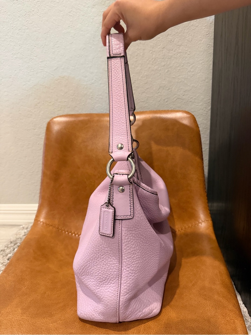 Coach Carly Pink pebbled Leather Hobo Shoulder bag - Picture 4 of 7